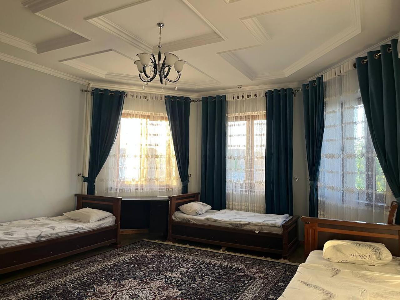 Tomaris Hotel Nukus Ngoại thất bức ảnh